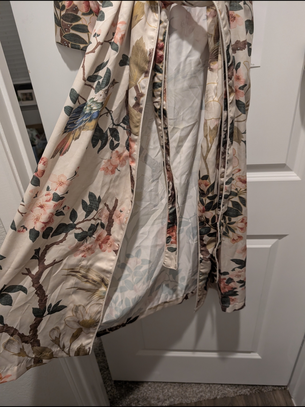 Pottery Barn Nola Silky Piped Robe - Picture 8 of 11